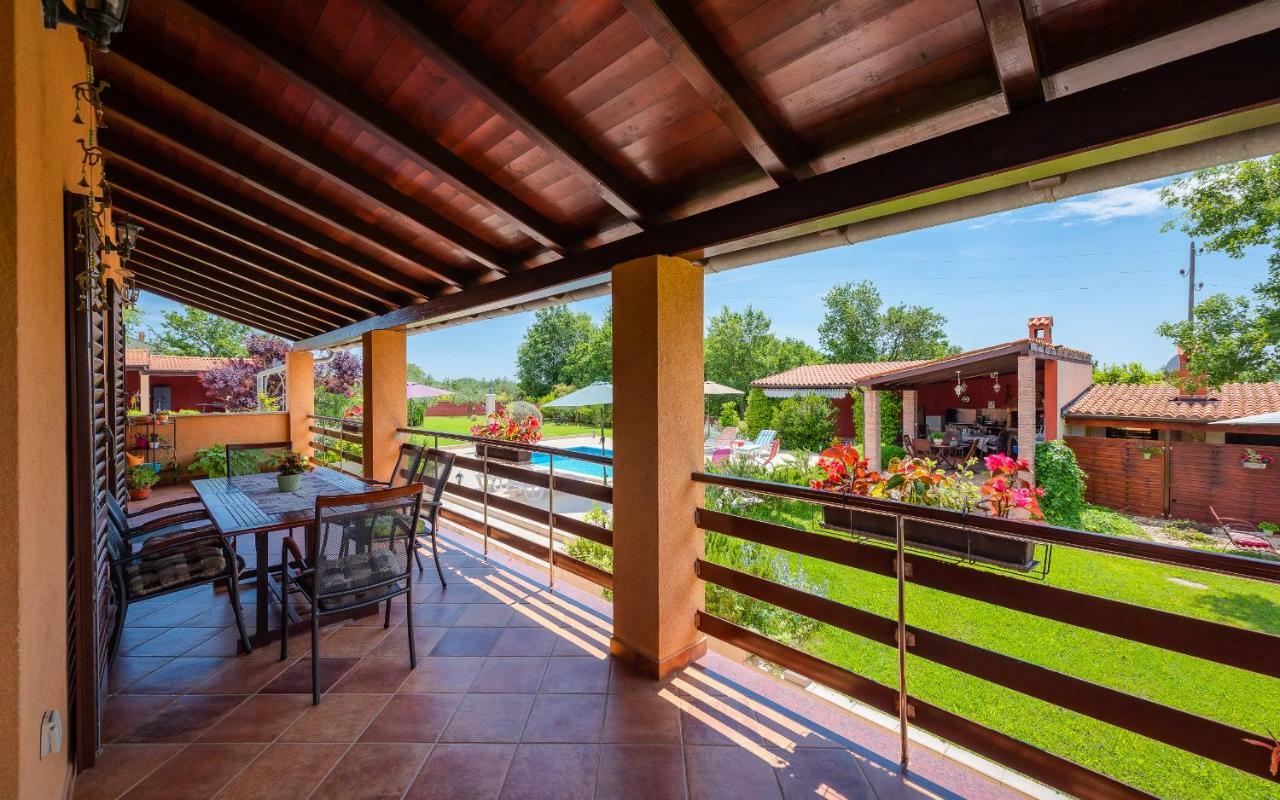 Hacienda Rosemary Villa Muntic Exterior photo