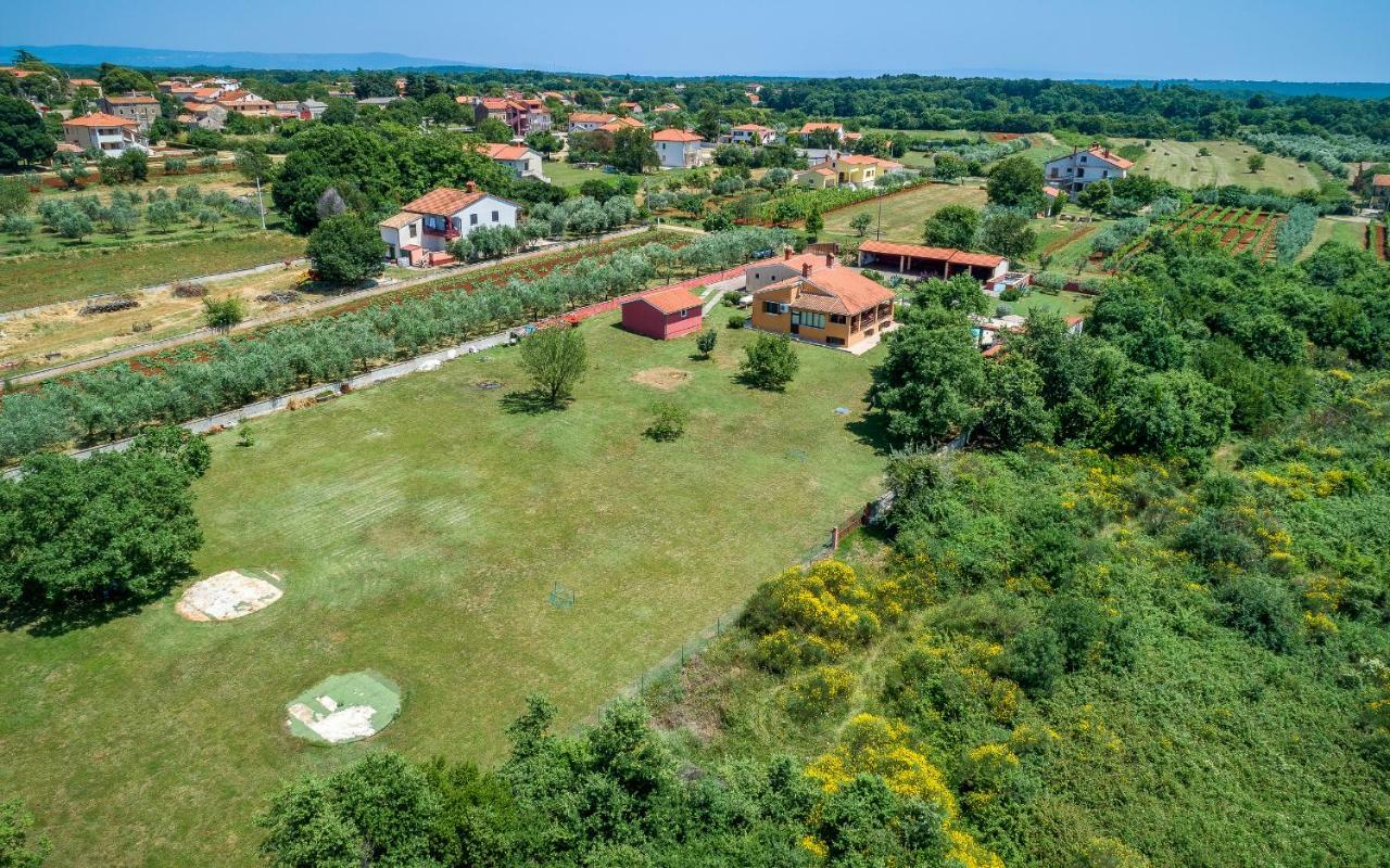 Hacienda Rosemary Villa Muntic Exterior photo
