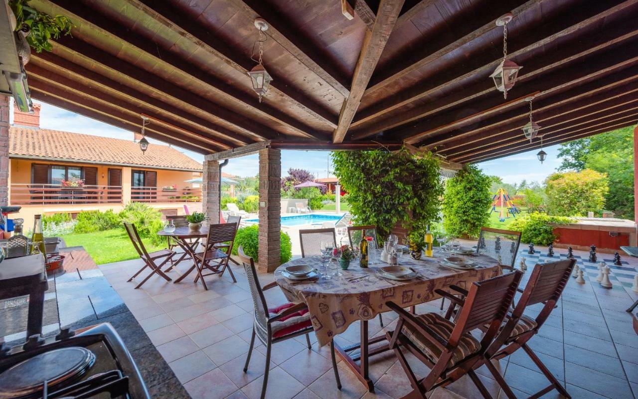 Hacienda Rosemary Villa Muntic Exterior photo