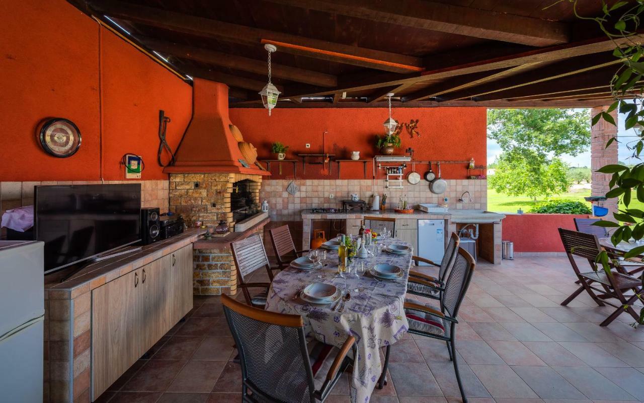 Hacienda Rosemary Villa Muntic Exterior photo