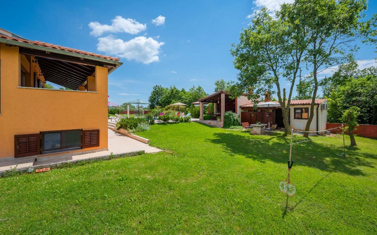 Hacienda Rosemary Villa Muntic Exterior photo